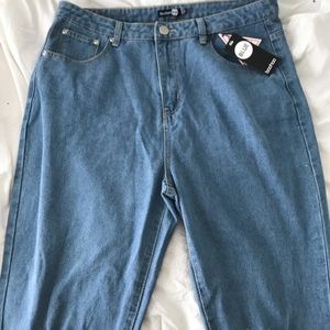 Brand New Boohoo High Waisted Distressed Jeans